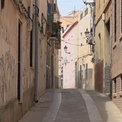 Straat in Crevillent met authentieke sfeer