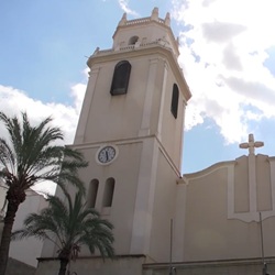 Oud centrum van Crevillent met kerktorens en historische gevels
