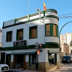 Wijngaarden en wijnproeverij in de omgeving van Elda