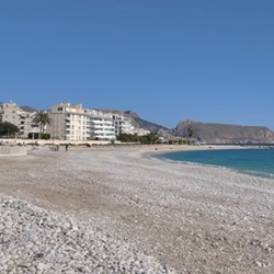 Zandstrand met Blauwe Vlag in Altea