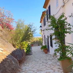 Watervallen van Algar in de bergen bij Polop