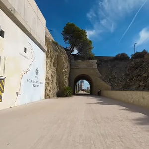 Skyline van Alicante met historische en moderne wijken